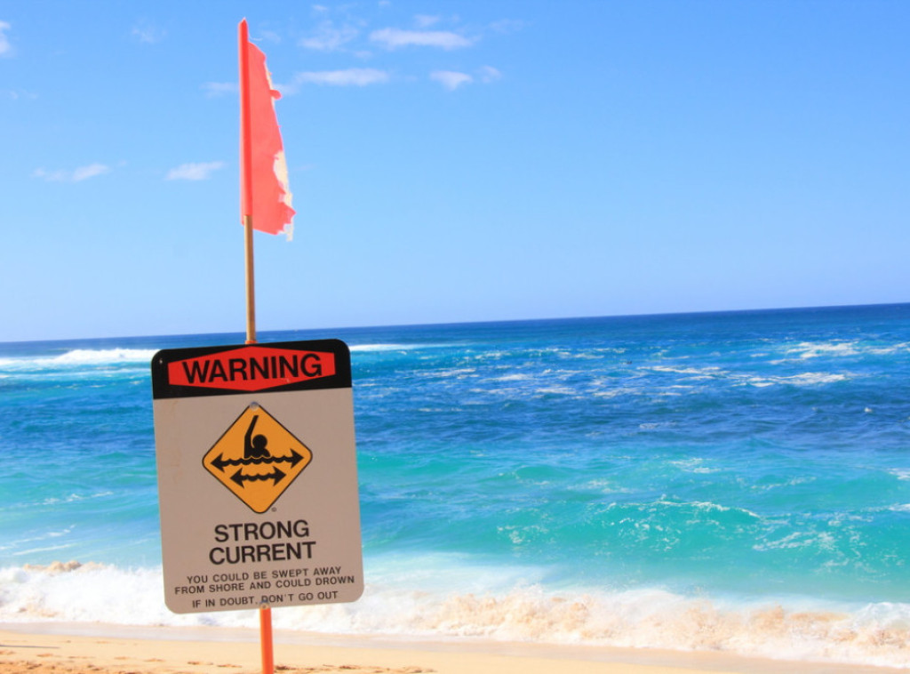 SAD: Najmanje 10 osoba stradalo usled opasnih morskih struja duž plaža Meksičkog zaliva