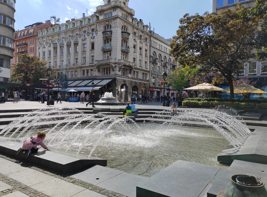 RHMZ upozorava na visoke temperature i naglu promenu vremena, na snazi je crveni meteo-alarm