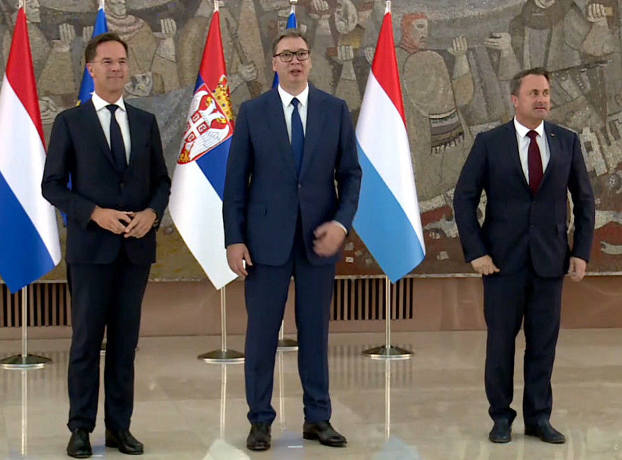 Vucic welcomes Rutte, Bettel at Palace of Serbia