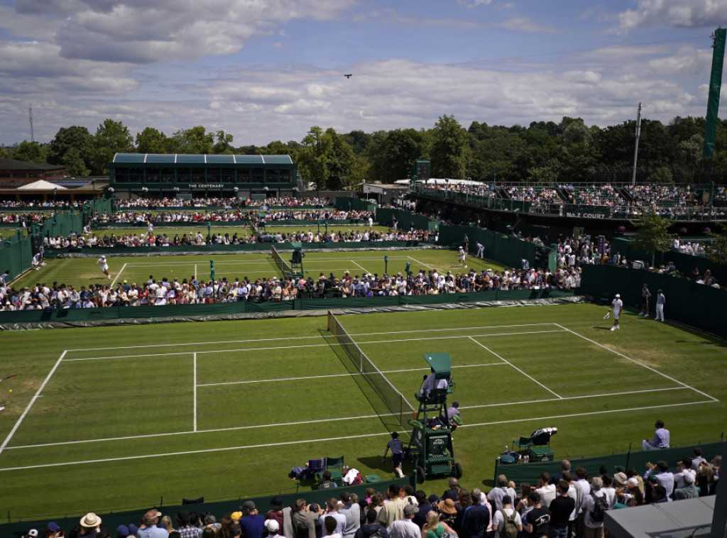Medjedovic loses in Wimbledon first round after two days of delays
