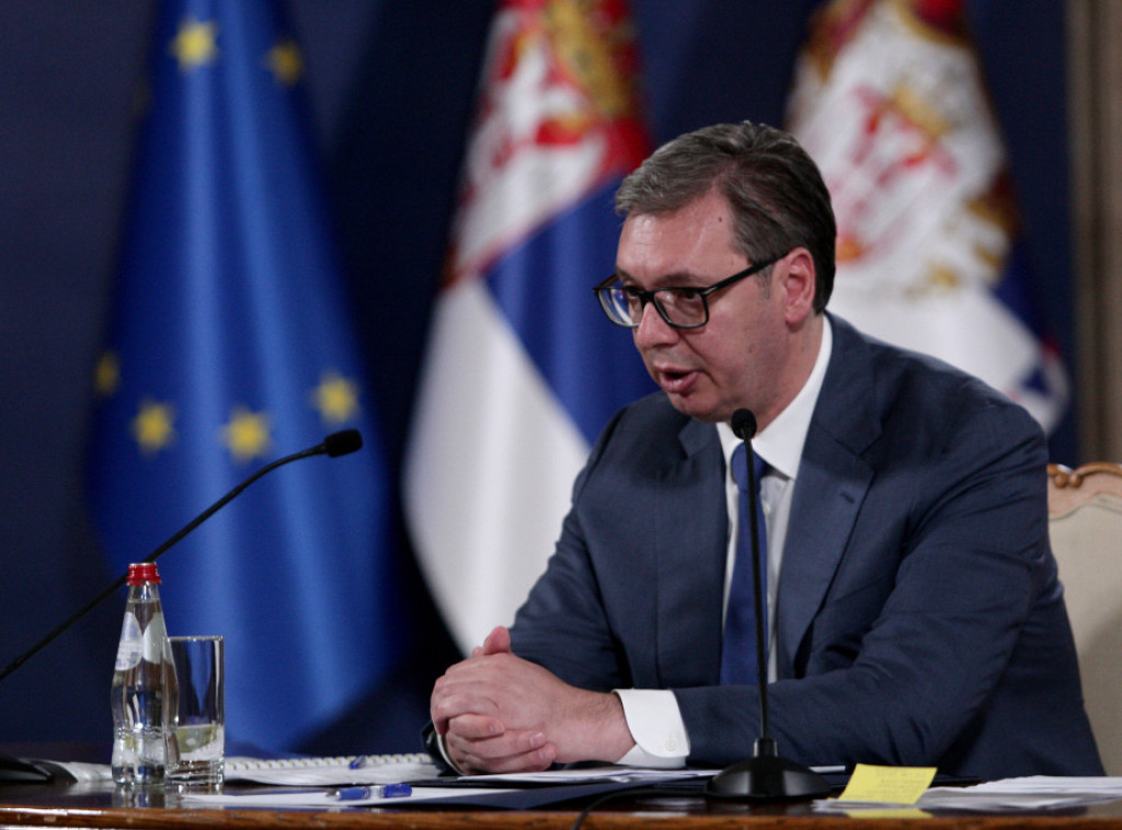 Vucic: Serbian interests in jeopardy, exports of ammo, arms to be banned
