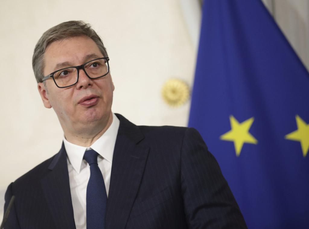 Vucic: Important memorandum signed to curb illegal migration