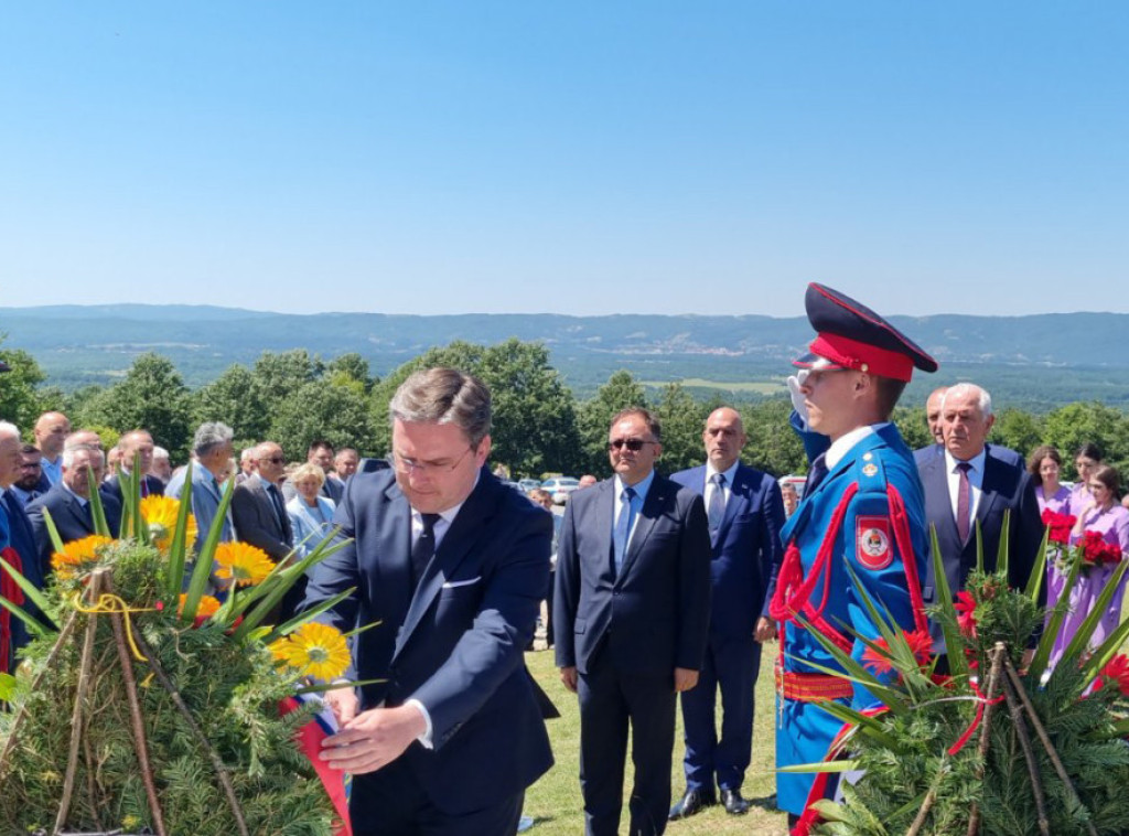 Selaković položio venac i odao počast poginulima iz ustanka Nevesinjske puške