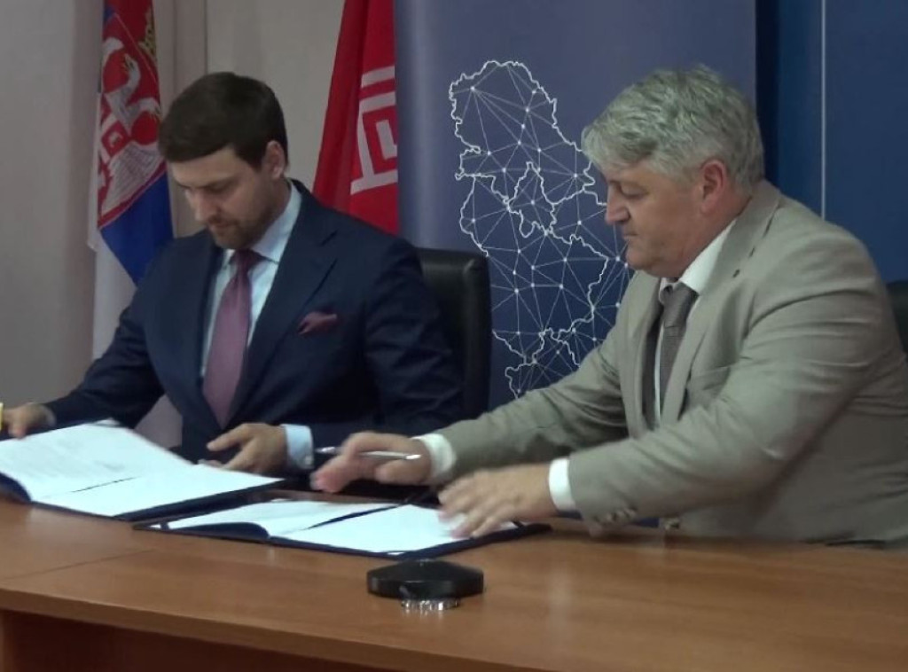 Ministar Đerlek potpisao ugovor o izgradnji kanalizacione mreže u Malom Zvorniku