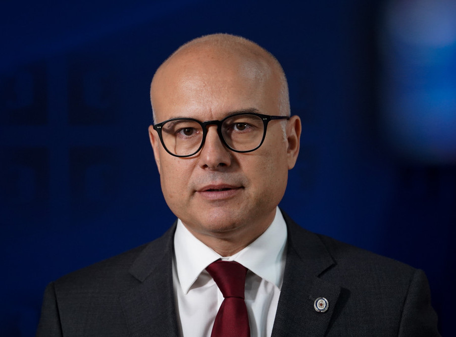 Ministar Vučević najavio ukidanje odluke o suspenziji obaveznog služenja vojnog roka