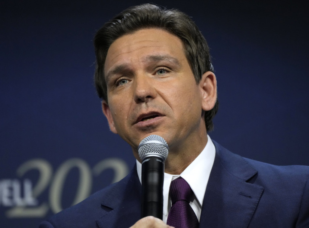 Republikanski predsednički kandidat i guverner Floride Ron Desantis doživeo saobraćajnu nezgodu, nema povređenih