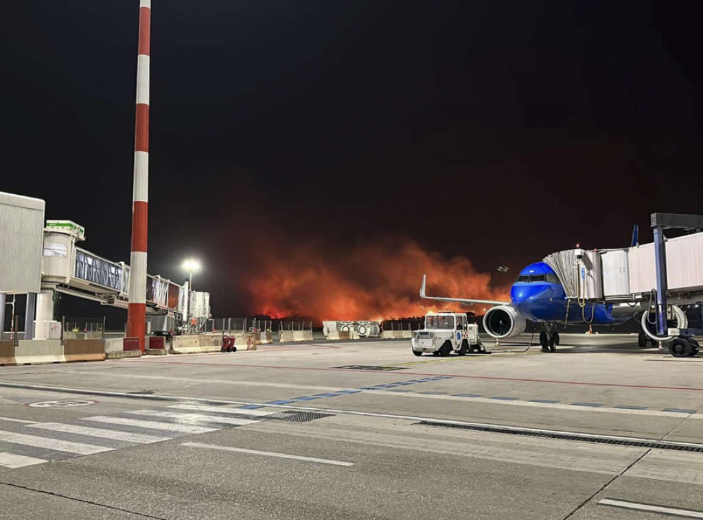 Vatreni obruč oko Palerma, međunarodni aerodrom zatvoren zbog požara u okolini