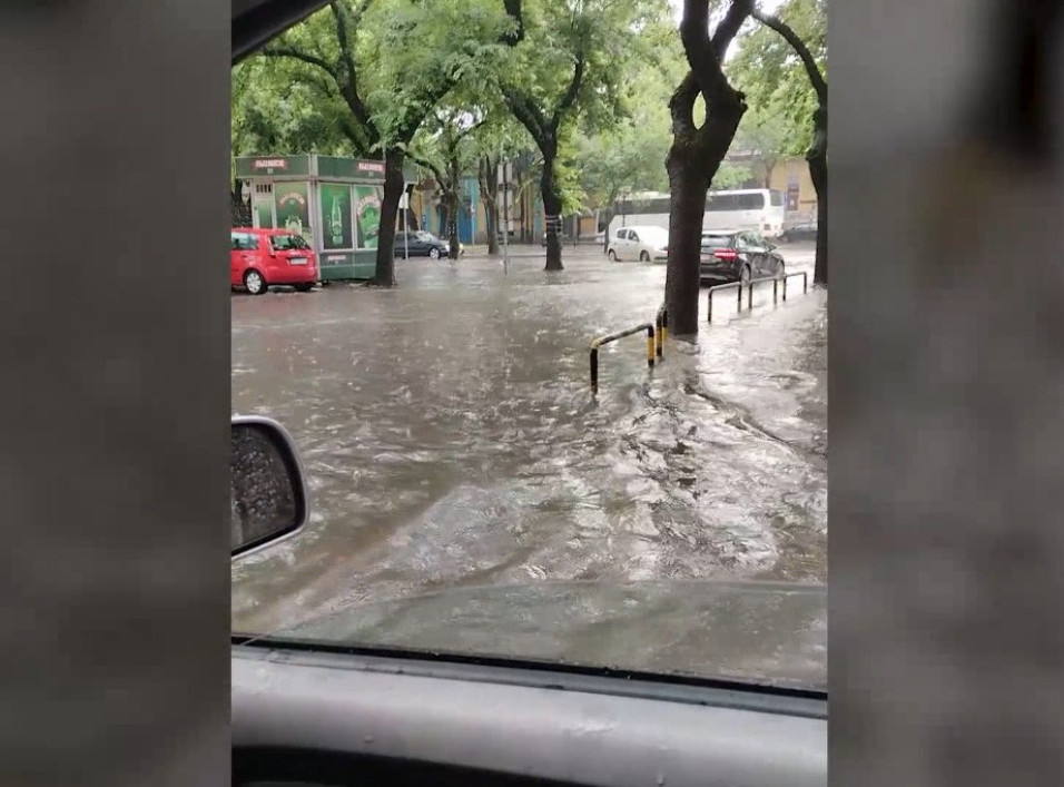 Nevreme stiglo u Srbiju, "pliva" Subotica