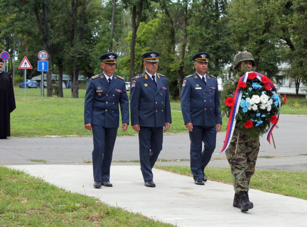 Obeležen Dan roda avijacije vojnom svečanošću