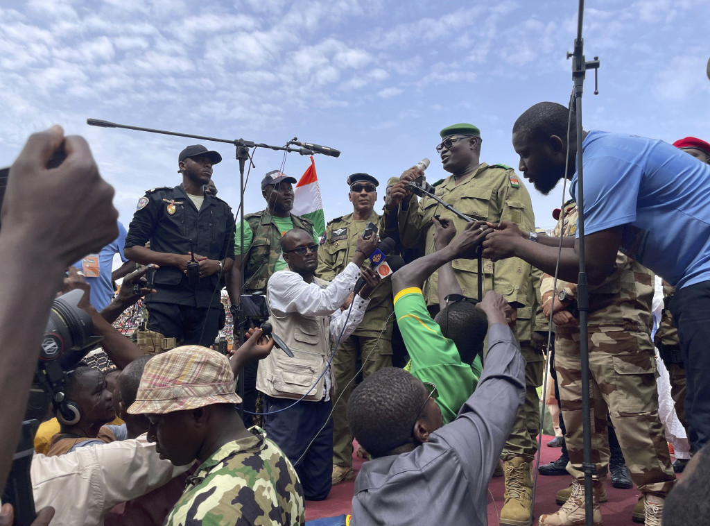 Niger: Hunta optužila Francusku da je rasporedila trupe za moguću intervenciju