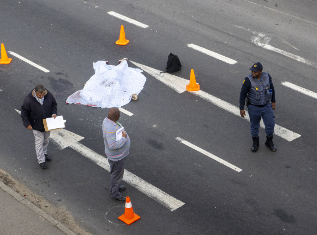 Nasilni protesti vozača taksija u Kejptaunu, poginula dva muškarca