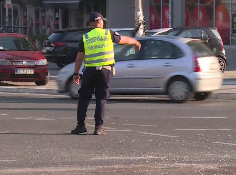 Prve nedelje sprovođenja akcije "Škola" kažnjena 5.363 počinioca prekršaja u zonama škola