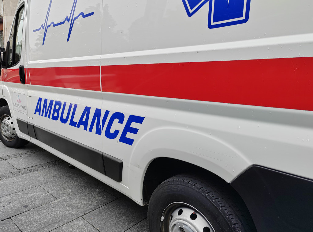 Hitna pomoć: Pet saobraćajnih nesreća, oboren motociklista na Obrenovačkom putu