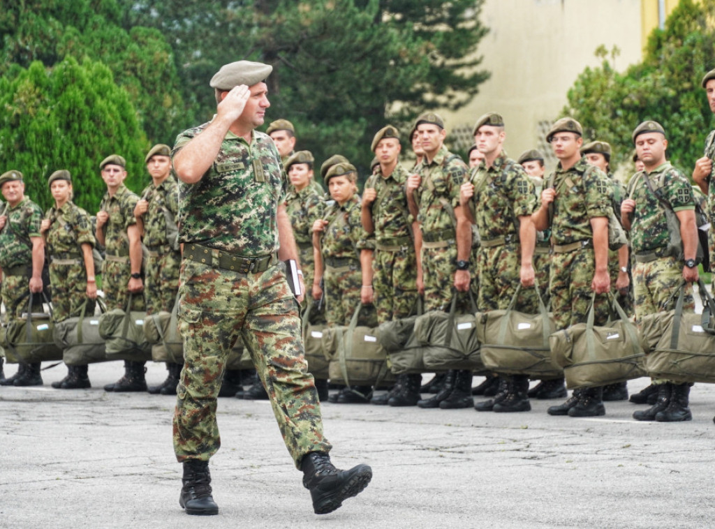 Mladi vojnici: U Vojsci se postaje čovek, čast je služiti Srbiji