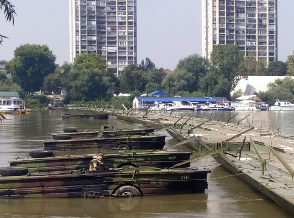 Vojska Srbije ponovo postavila pontonski most do Lida