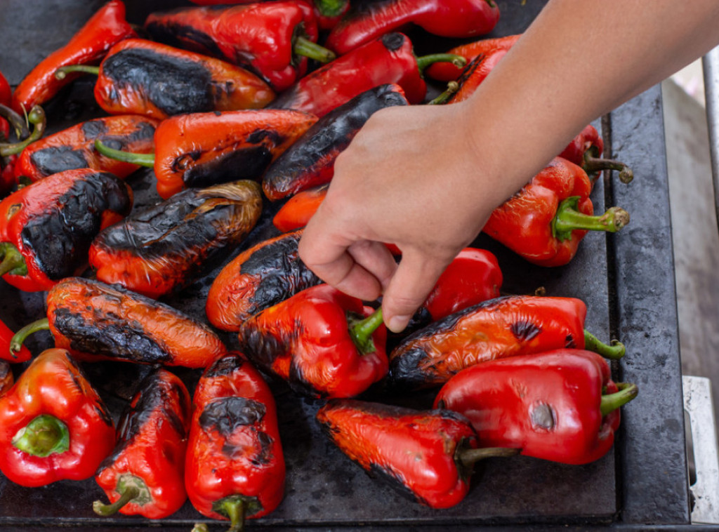 Domaćice: Mnogo muke oko zimnice, ali domaći ajvar je domaći ajvar