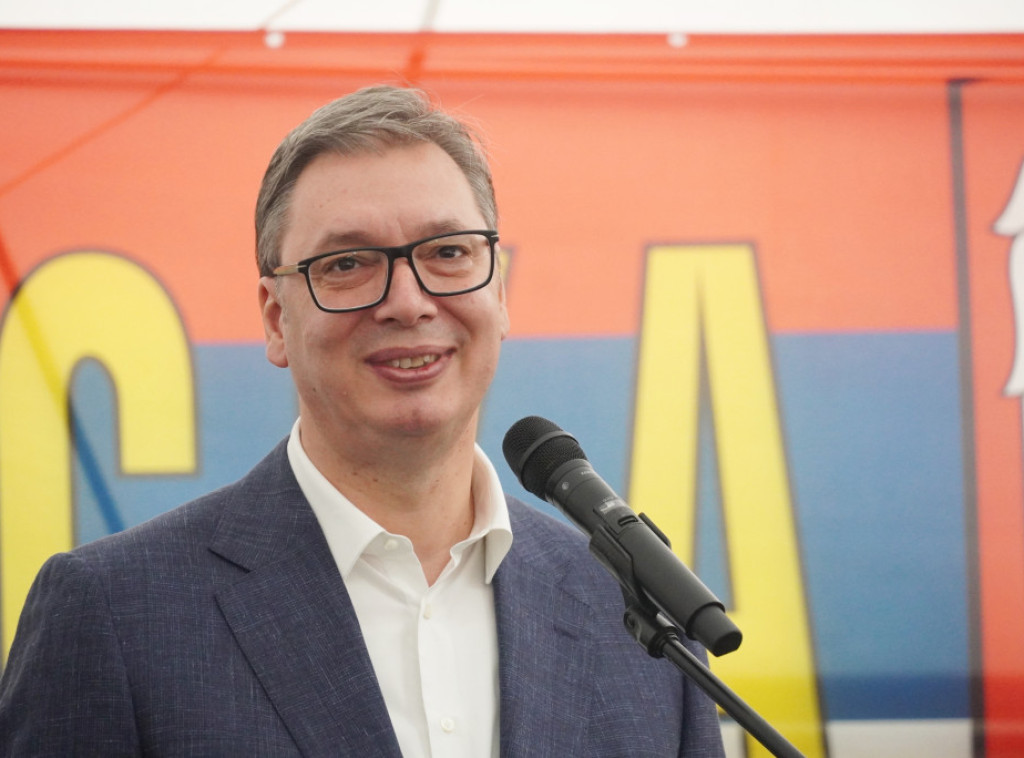 Predsednik Vučić čestitao rvaču Aliju Arsalanu osvajanje bronze na Svetskom prvenstvu