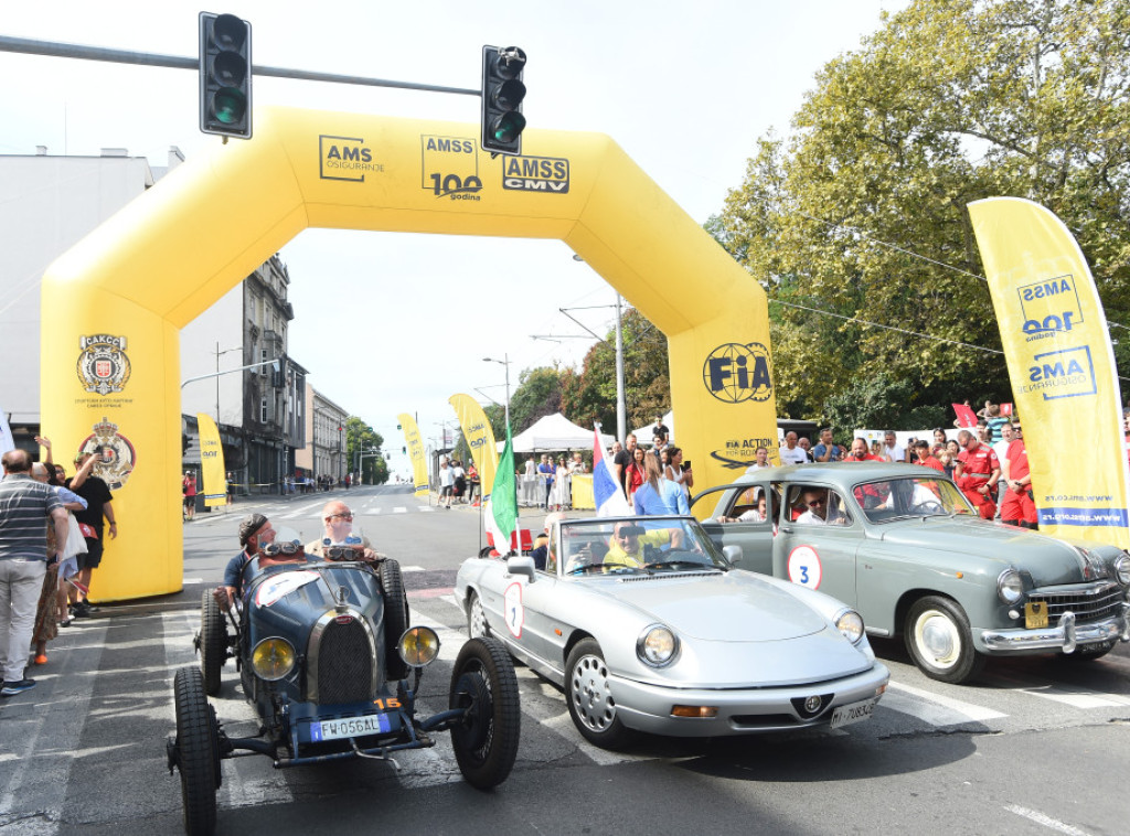 Na Kalemegdanu počeo rimejk trke iz 1939. godine, koja je bila preteča Formule 1