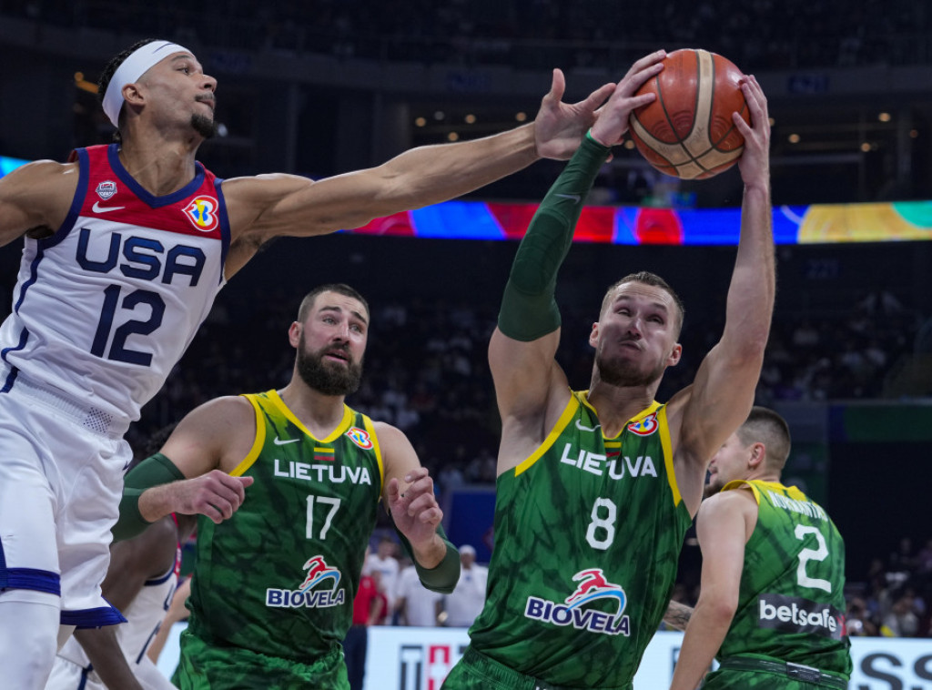 Košarkaši Litvanije pobedili SAD, sa Srbijom u četvrtfinalu Mundobasketa