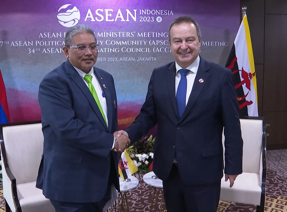 Dacic meets with Bruneian counterpart in Jakarta