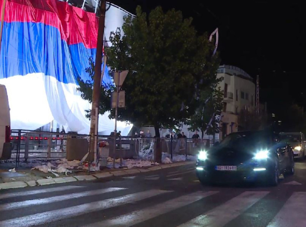 Završen 19. protest opozicije, saobraćaj kod TV Pink ponovo uspostavljen