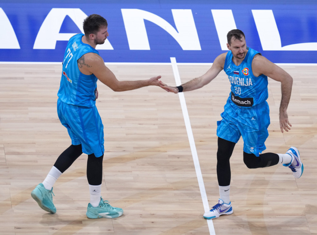 Košarkaši Slovenije pobedili Italiju i zauzeli sedmo mesto na Mundobasketu