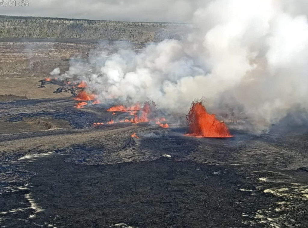 Havaji: Vulkan Kilauea počeo da izbacuje užarenu lavu posle dva meseca pauze