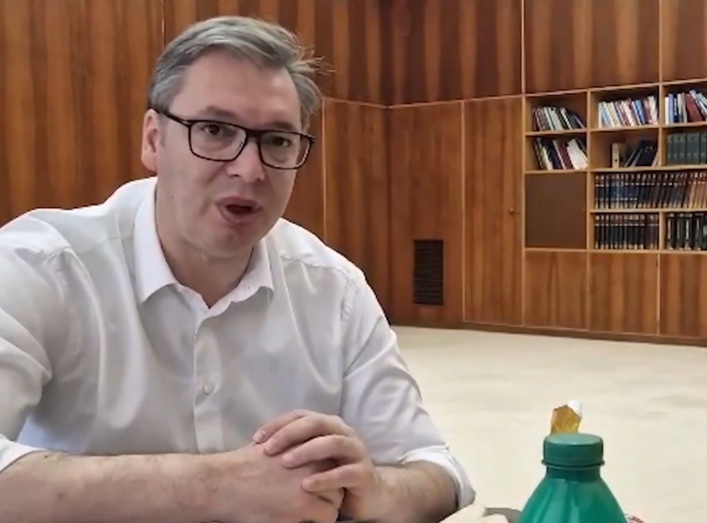 Vučić: Sledeće nedelje pojeftiniće još 10 proizvoda