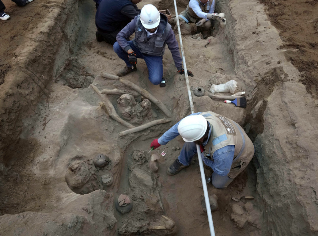 Lima: Tokom radova na gasovodu, otkriveno drevno dečje groblje