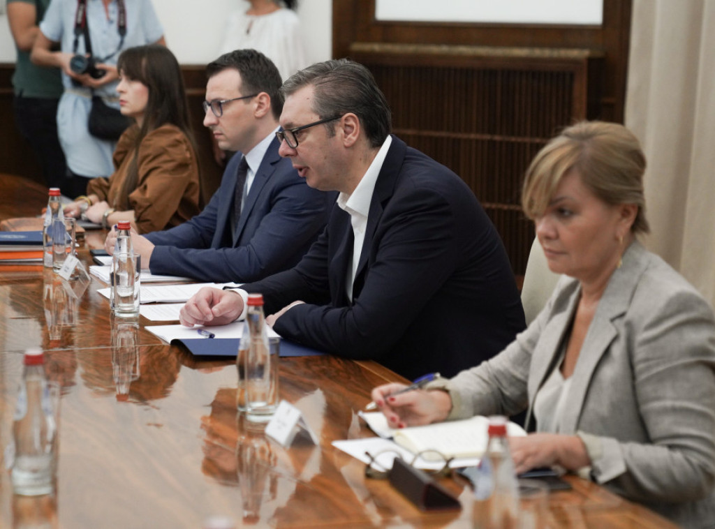 Vucic: I requested that Kfor take over care of security issues in north Kosovo