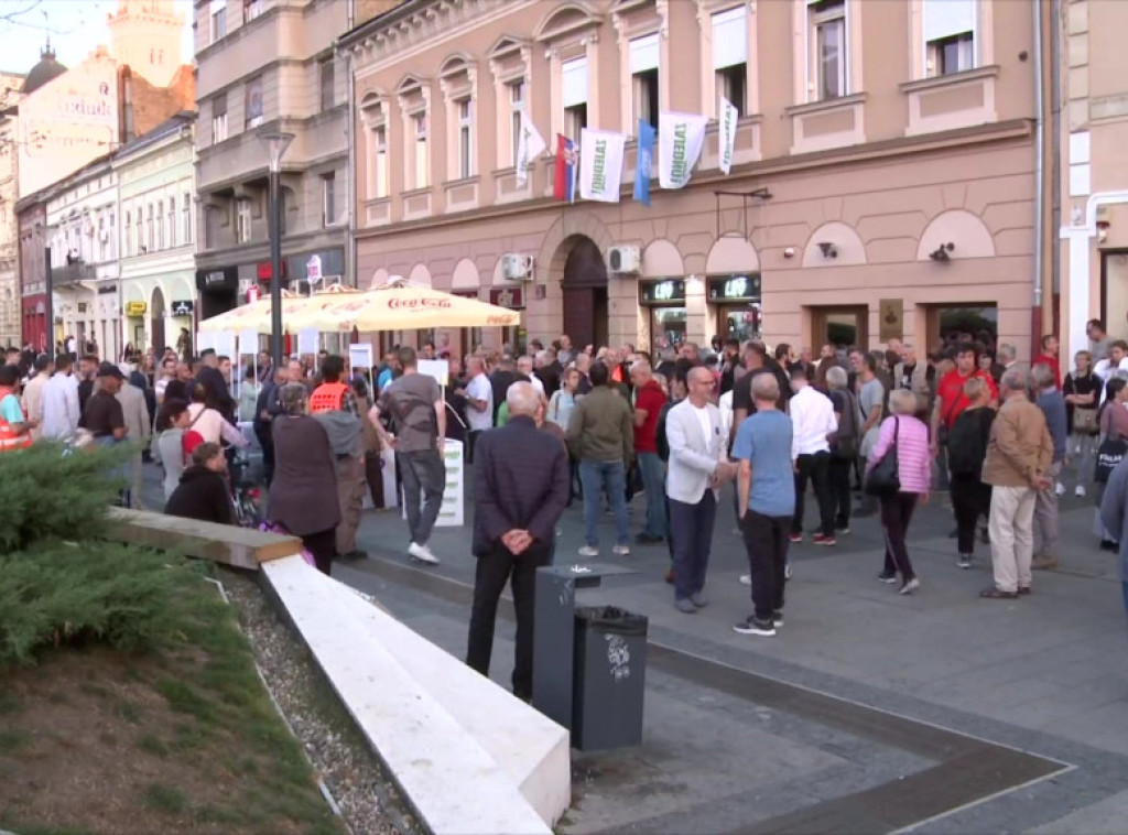 U Novom Sadu održan protest dela opozicije "Srbija protiv nasilja"