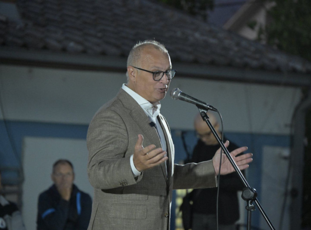 Vesić otvorio manifestaciju "Dani doseljenika" u Novoj Pazovi