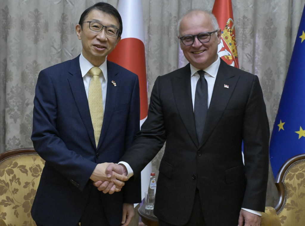 Vesić sa ambasadorom Japana: Srbija otvorena za nove japanske investicije