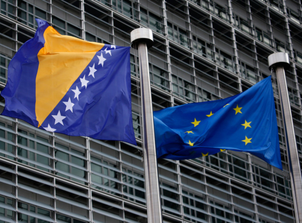 Delegacija EU se ponovo izvinila Bošnjacima zbog odavanja pošte srpskim žrtvama