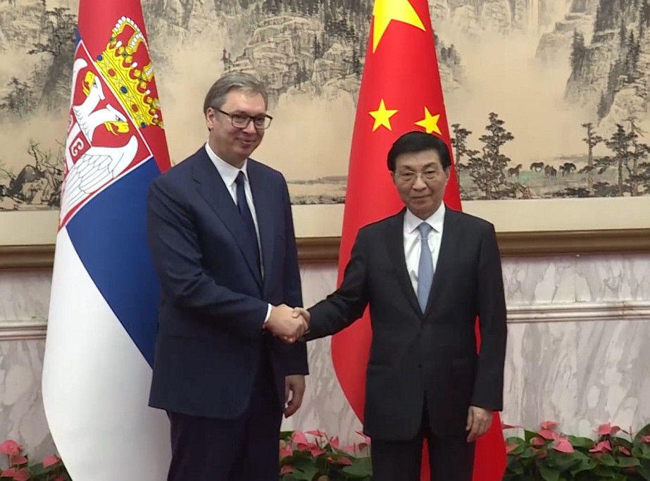 Vucic meets with Wang in Beijing