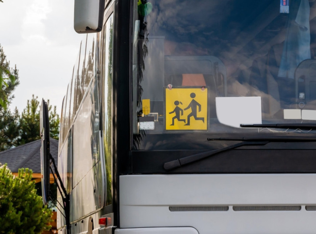 MUP: Bezbednost dece je imperativ MUP-a, poziv prevoznicima da se drže propisa