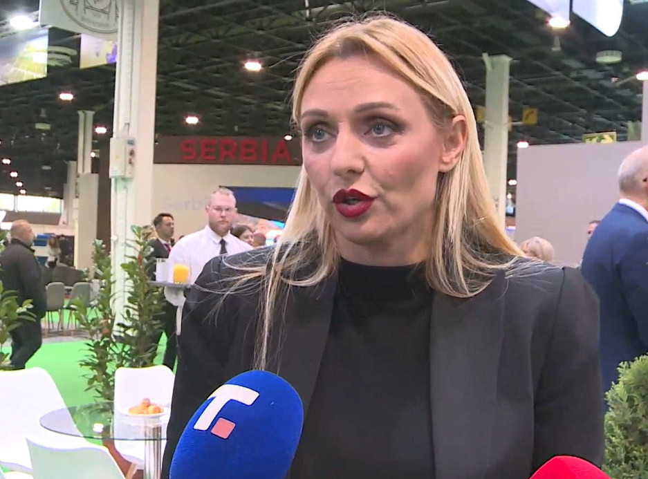 Tanasković: Postignut dogovor o izvozu srpske maline u Mađarsku