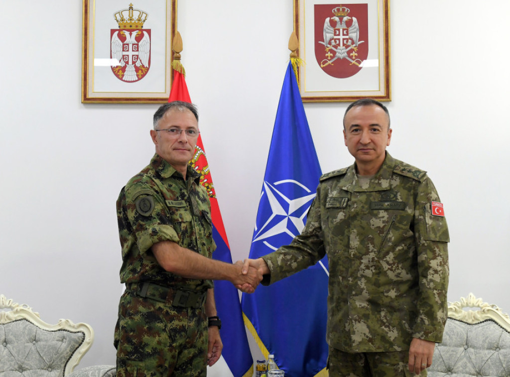 Mojsilovic meets with new Kfor commander