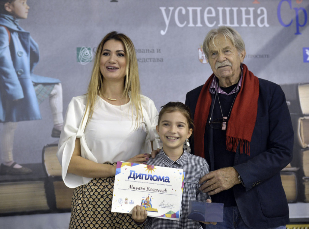 Školski dan na Sajmu knjiga: Uručene nagrade na konkursu "Ljubivoje Ršumović"