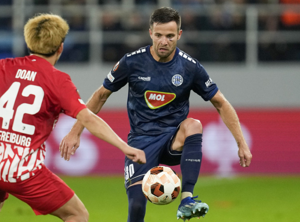 Grifo scores hat-trick to give Freiburg Europa League win over TSC