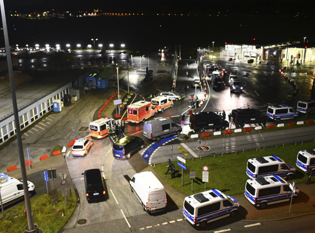 Hamburg: Okončana talačka kriza na aerodromu, otac posle 18 sati pustio kćerku