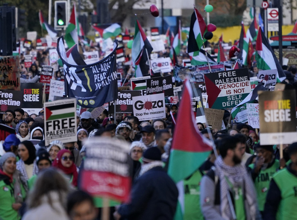 Organizatori propalestinskog protesta u Londonu: Više od 800.000 ljudi izašlo je na ulice