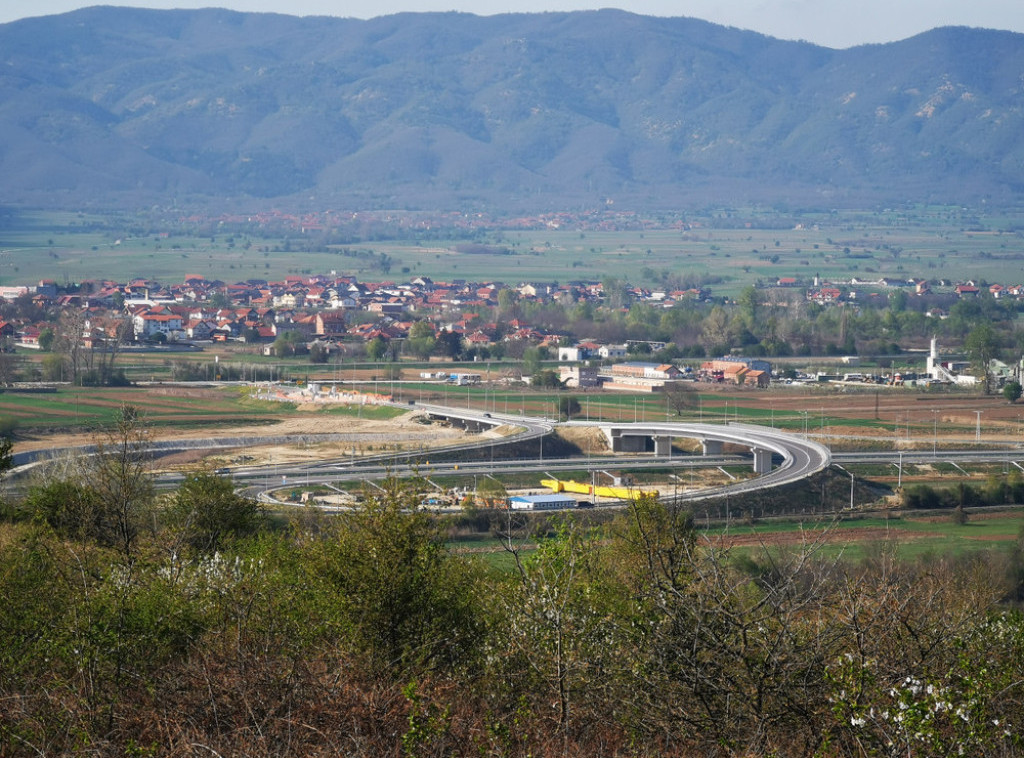 Albanska većina u Skupštini Bujanovca glasala za promenu naziva škole