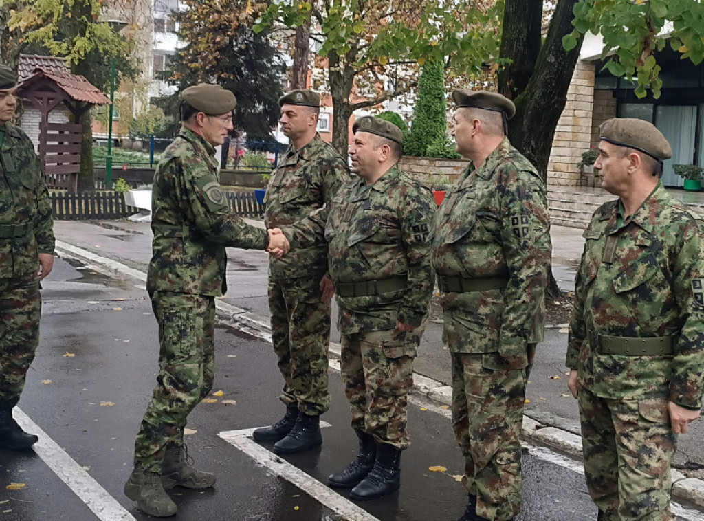 Mojsilović obišao jedinicu Vojske Srbije u garnizonu Kraljevo