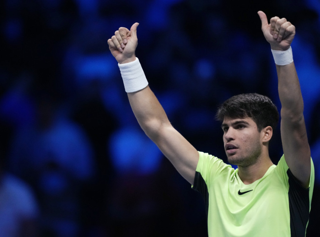 Alkaraz pobedio Medvedeva za prvo mesto u grupi i polufinale protiv Đokovića