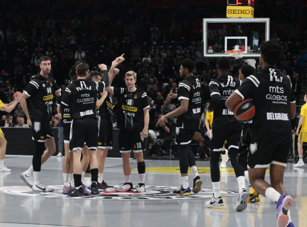 Trener košarkaša Albe: Partizan ima odlične šutere i najboljeg trenera u Evropi