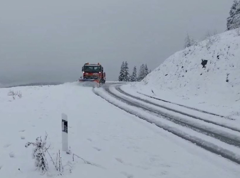 Sneg na KiM, magistralni put Priština-Peć skoro potpuno blokiran