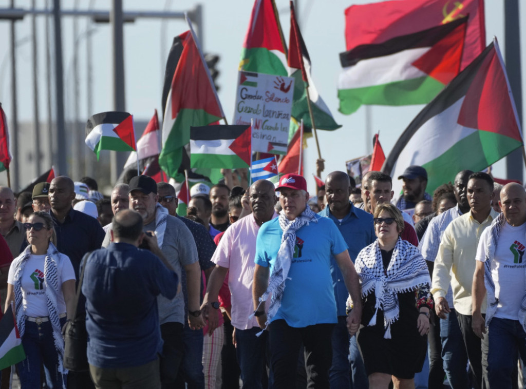 Kuba: Predsednik Dijaz-Kanel predvodio protestnu šetnju zbog ubijanja Palestinaca