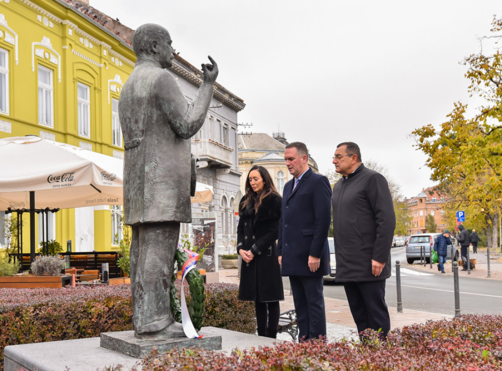 Polaganjem venaca obeleženo 105 godina od prisajedinjenja Vojvodine Kraljevini Srbiji