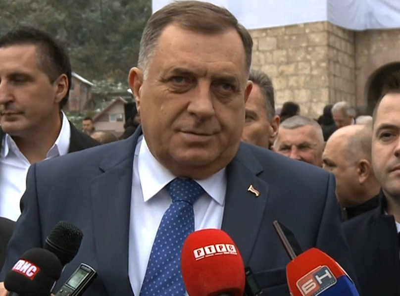 Dodik: Sramotno je na prisustvo kadeta Vojske Srbije odgovarati mržnjom i klevetam